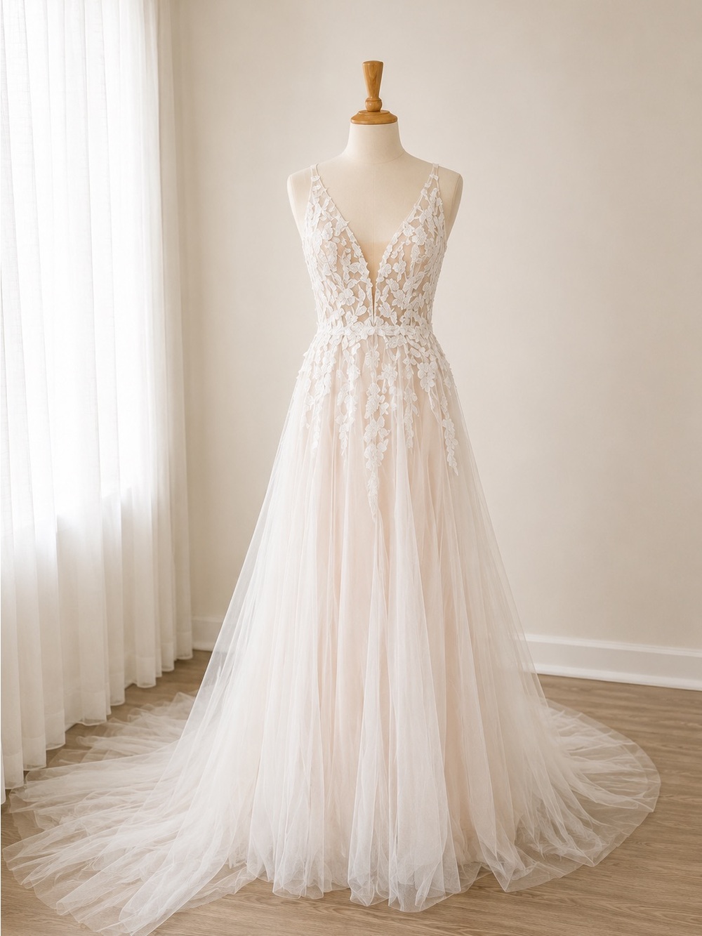 Pronovias Sheer Lace Appliqué Bridal Gown size 10